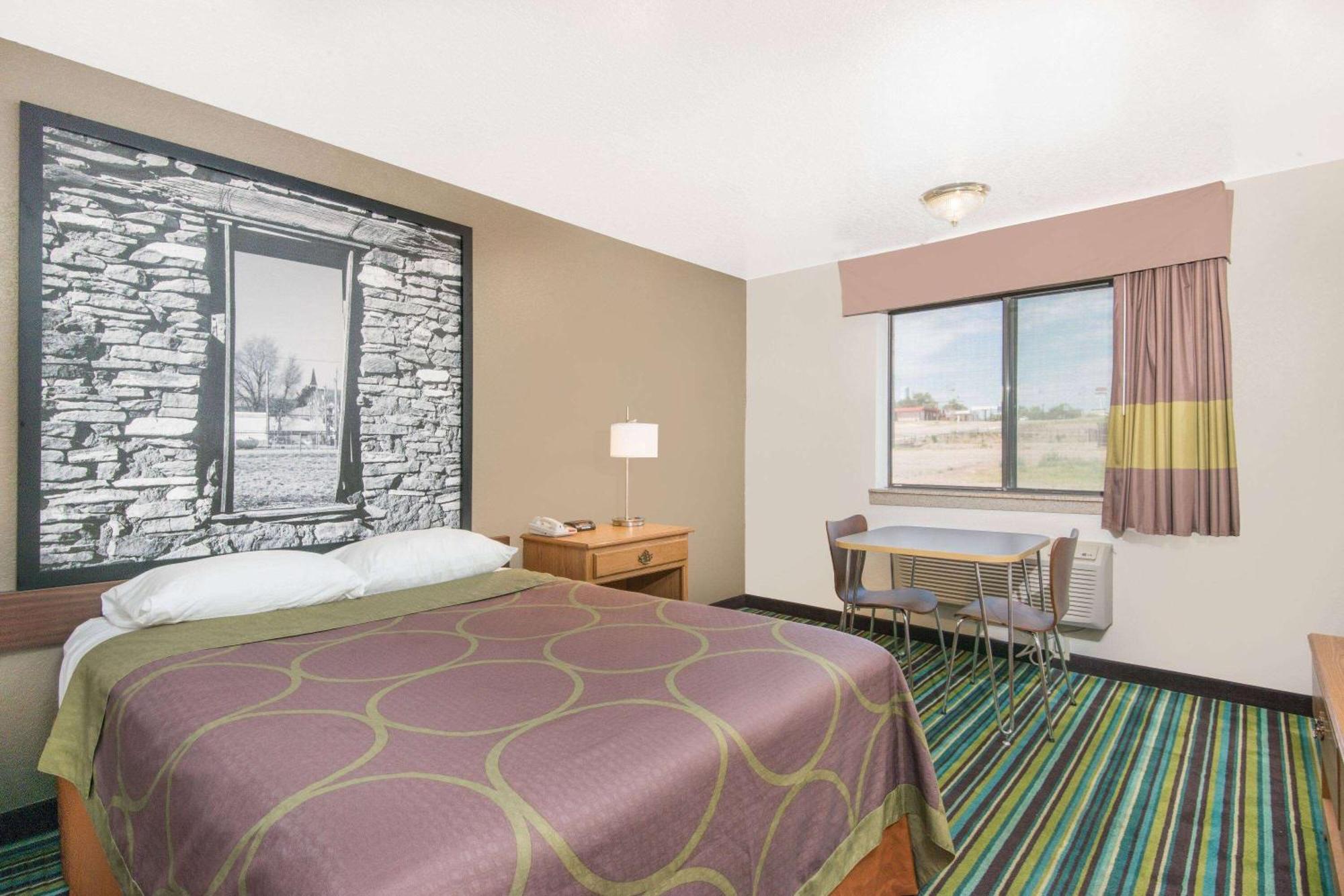 Super 8 By Wyndham Santa Rosa Hotel Luaran gambar