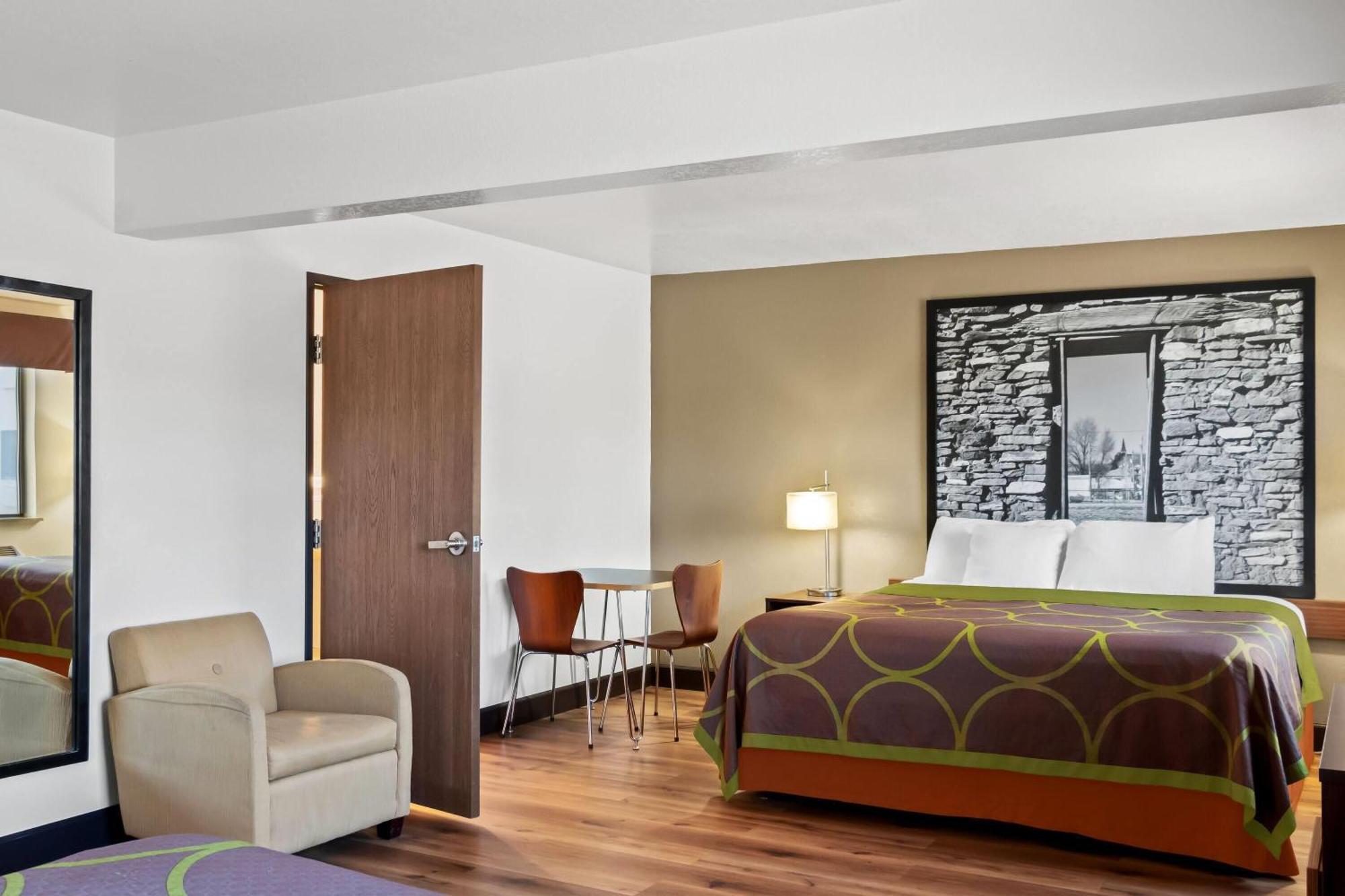 Super 8 By Wyndham Santa Rosa Hotel Luaran gambar